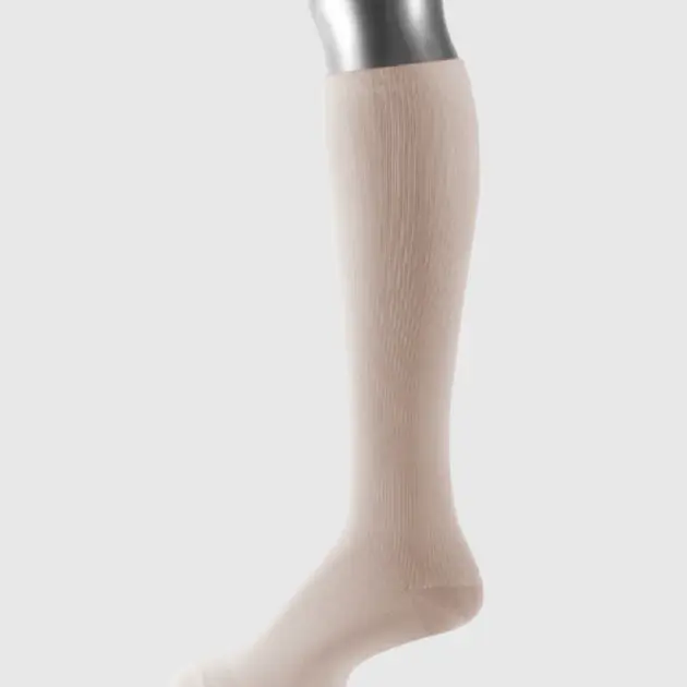 Medias de Compresión Graduada - CU107 Marfil Tejido Acanalado